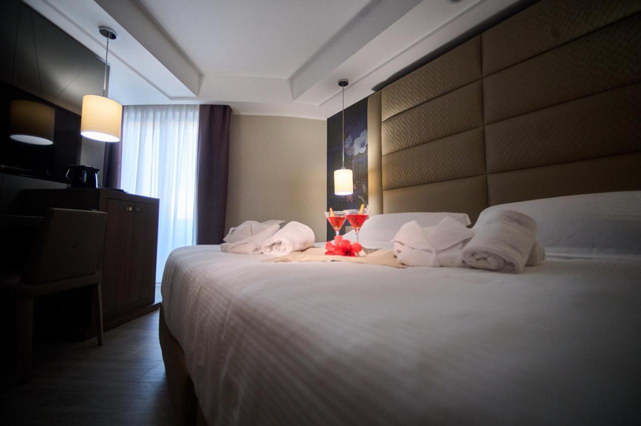 Park Hotel Le Dune Di Giovino カタンザーロ エクステリア 写真