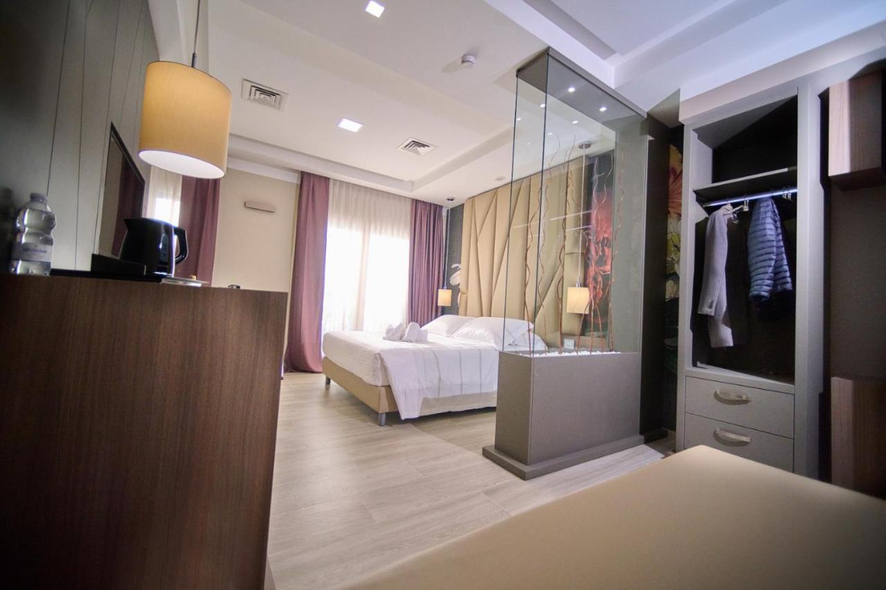 Park Hotel Le Dune Di Giovino カタンザーロ エクステリア 写真