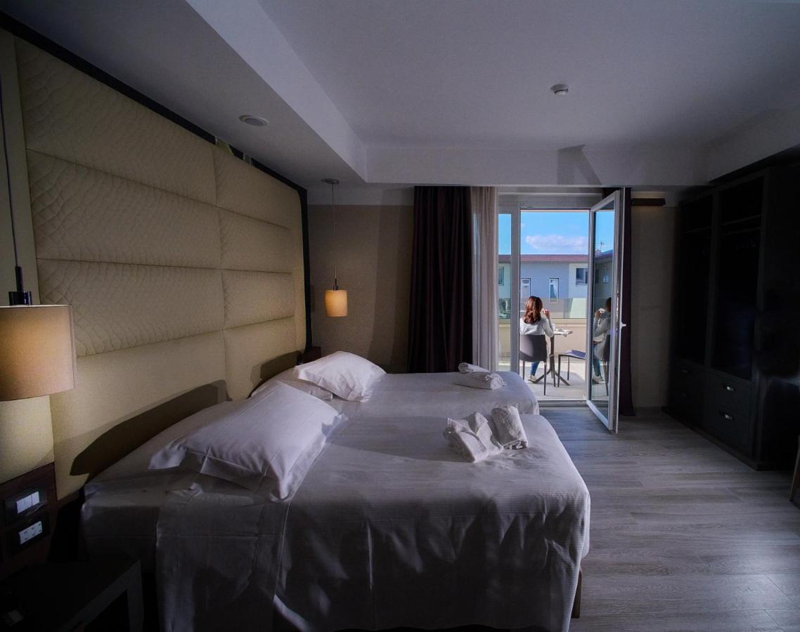 Park Hotel Le Dune Di Giovino カタンザーロ エクステリア 写真